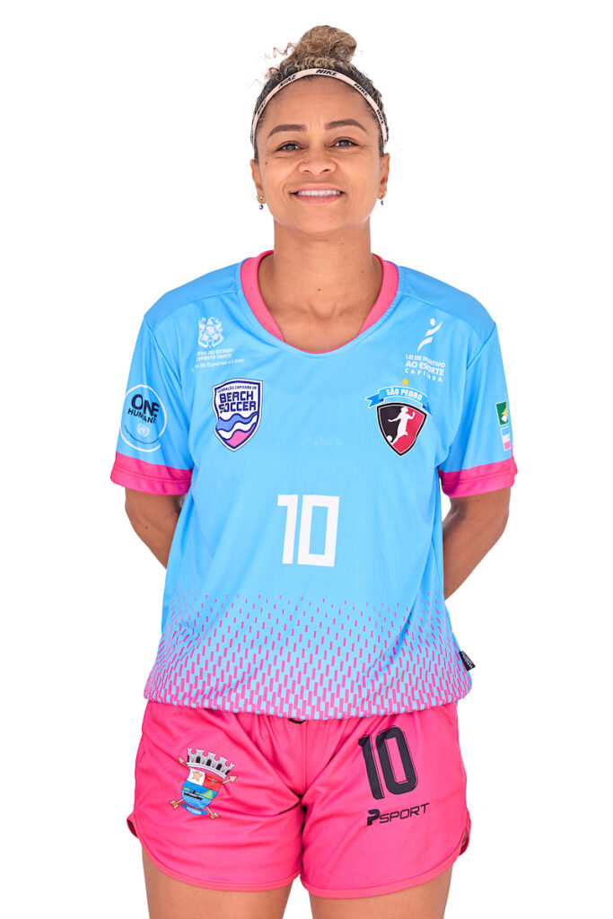 FlÁvia  Lemos De Assis